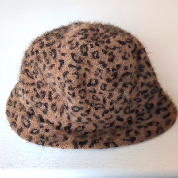 Angora Blend Hat - Picture 3 of 5